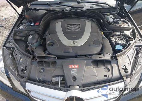 2011 Mercedes-Benz E 550 из США, поврежденный, VIN WDDKK7CF0BF081163